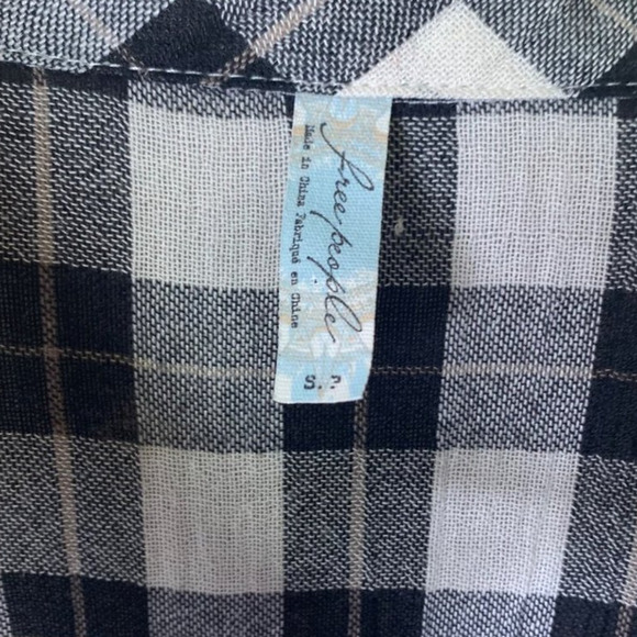 Free People Top Women's Size Small Snap Front Monochrome Plaid Lace Up Shoulder - Picture 4 of 4